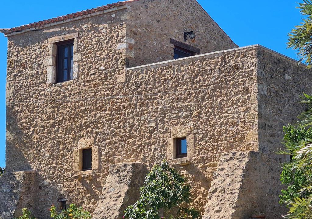 Gythio House | Pyrgos 1869 with Private Pool