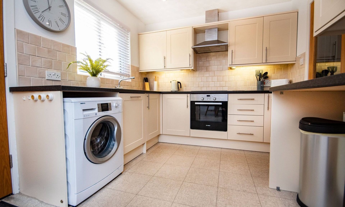Conon Bridge House | Quiet central Highland location, Inverness 15 minutes drive, NC500 within a few minutes.