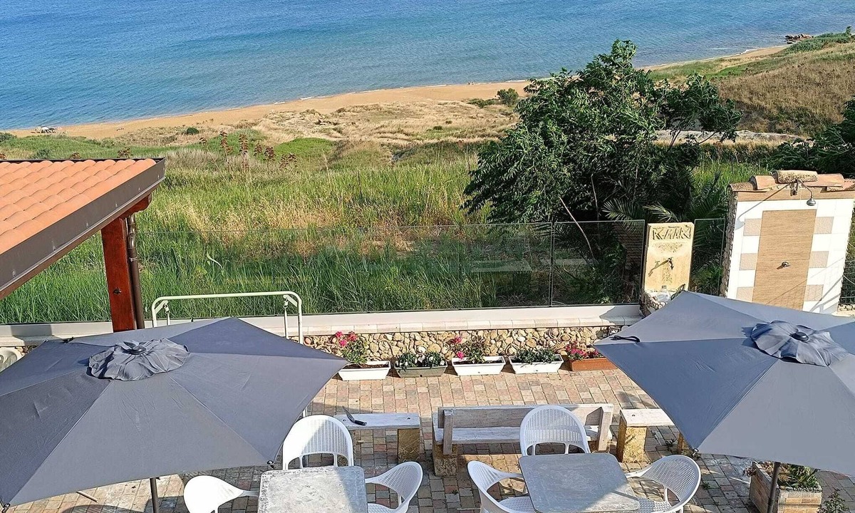 Crotone Bed & Breakfast | Re Mare B&B