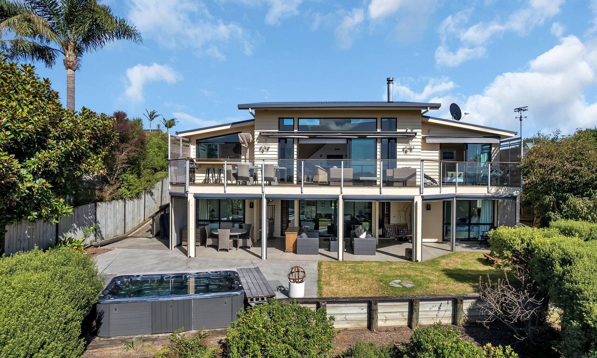 Kerikeri House | Reinga Retreat - Kerikeri Holiday Home