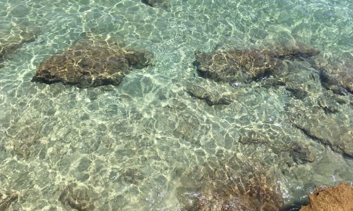 Spadafora Apartment | Relax a few steps from the sea - in front of the Aeolian Islands.