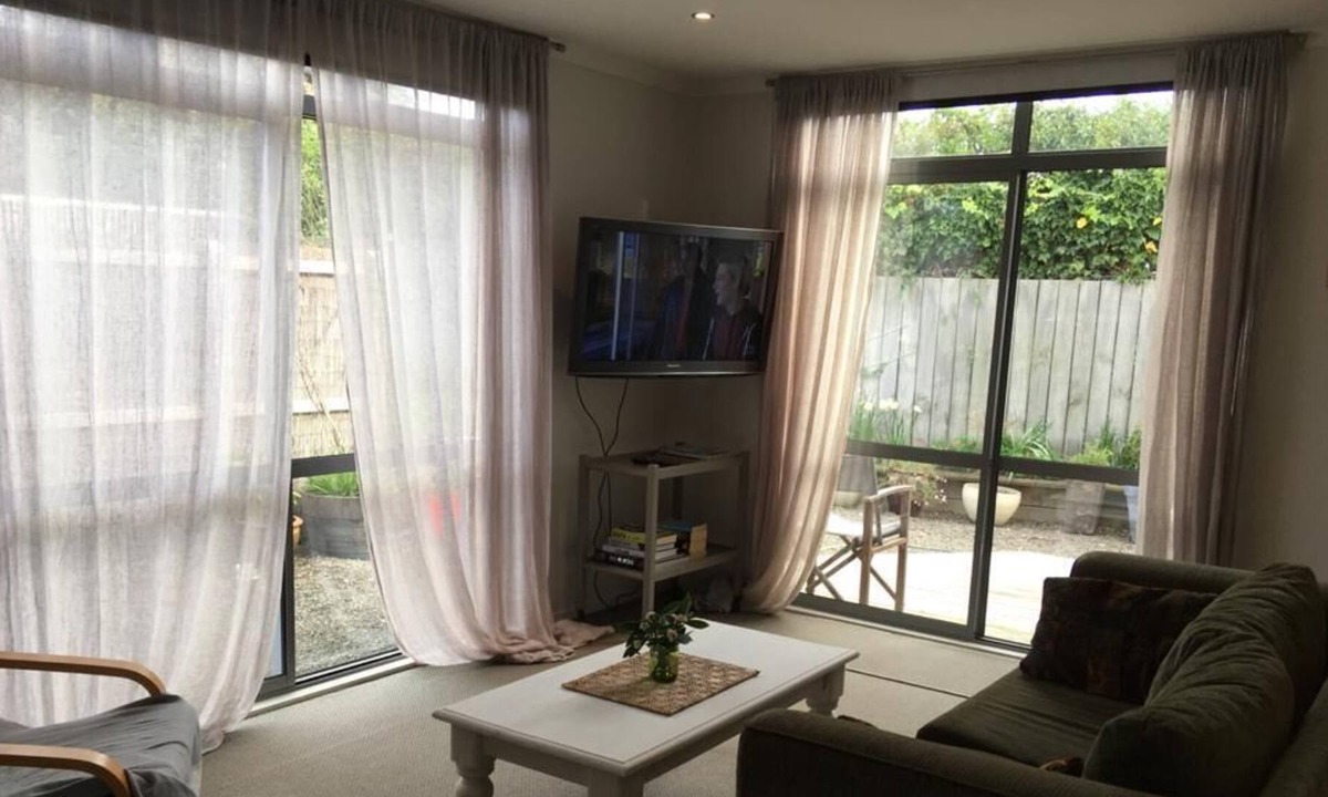 Titahi Bay House | Relaxing Beach Side House