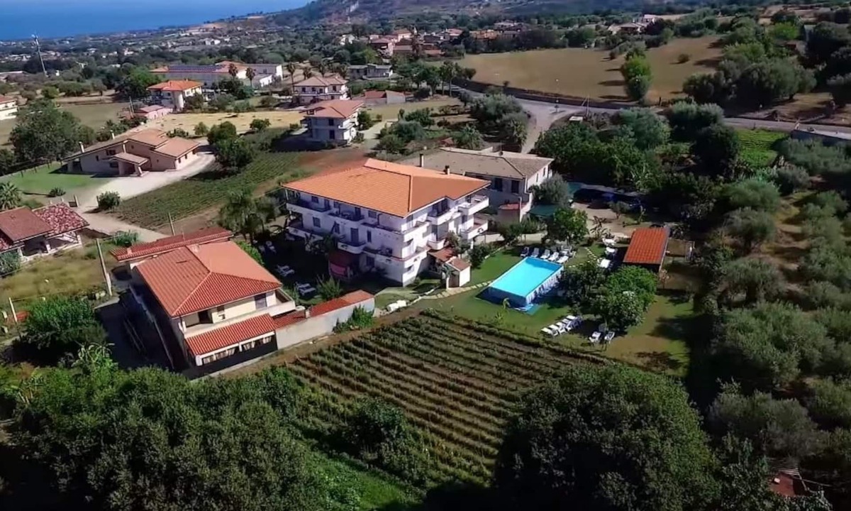 Ricadi House | Residence Pantaleo