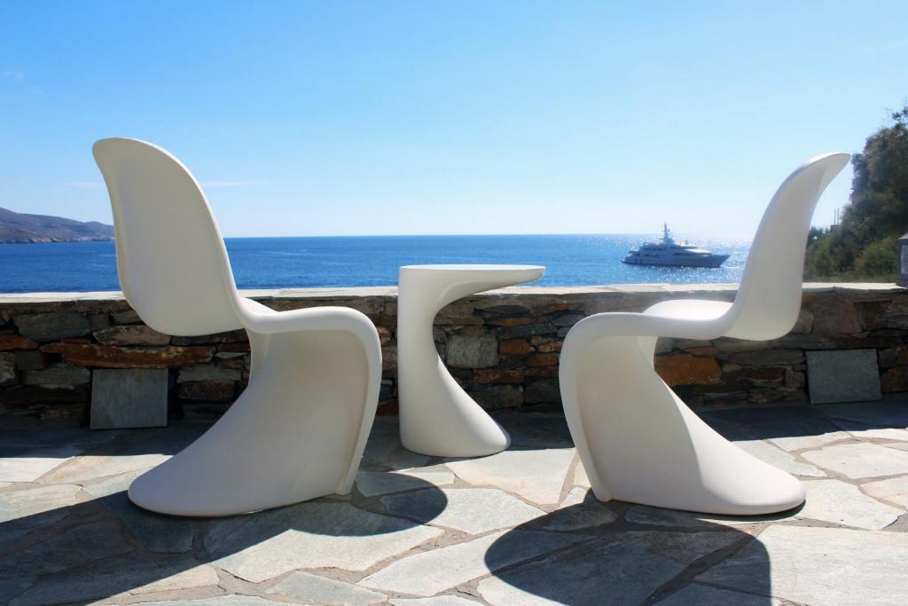 Koundouros House | Romantic and cozy house on the waterfront in Koundouros, Kea