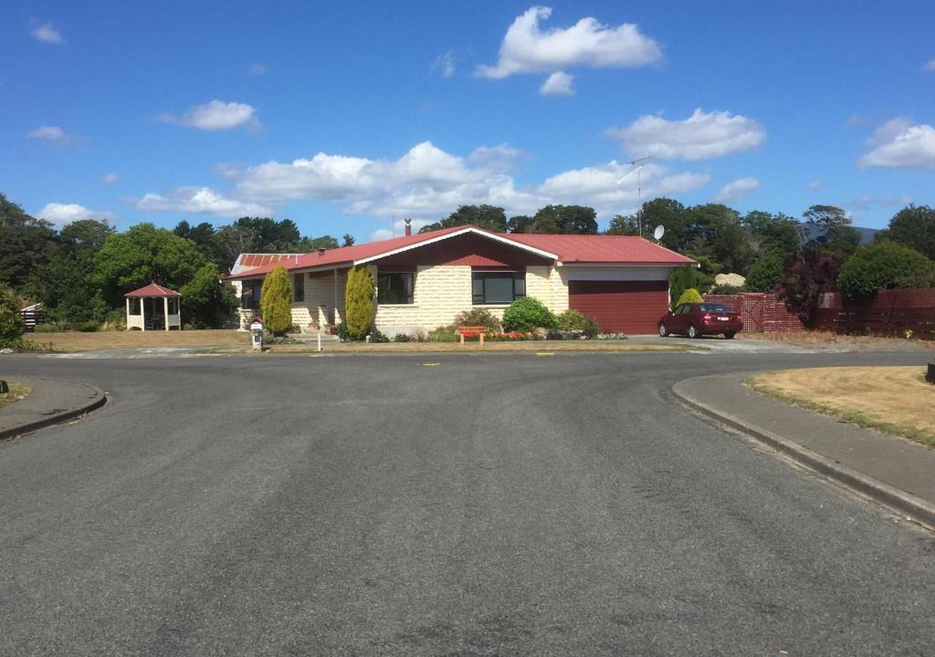Tuatapere Bed & Breakfast | Ron and Tony's Bed & Breakfast