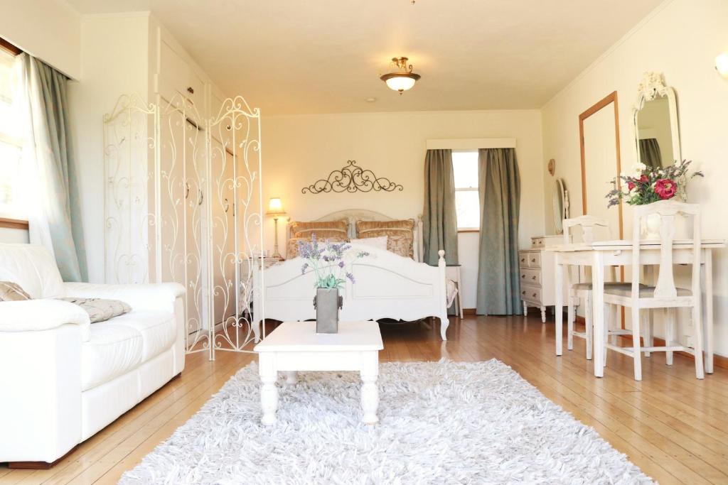 Richmond House | Room for Two