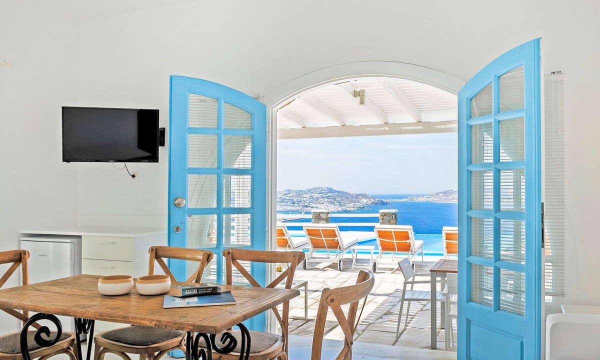 Tourlos House | Rose Studio Two with shared pool and sea view