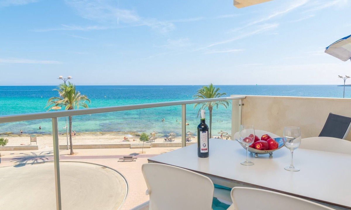 Sant Llorenc des Cardassar Apartment | Sa Maniga - Apartment In Cala Millor. Free Wifi