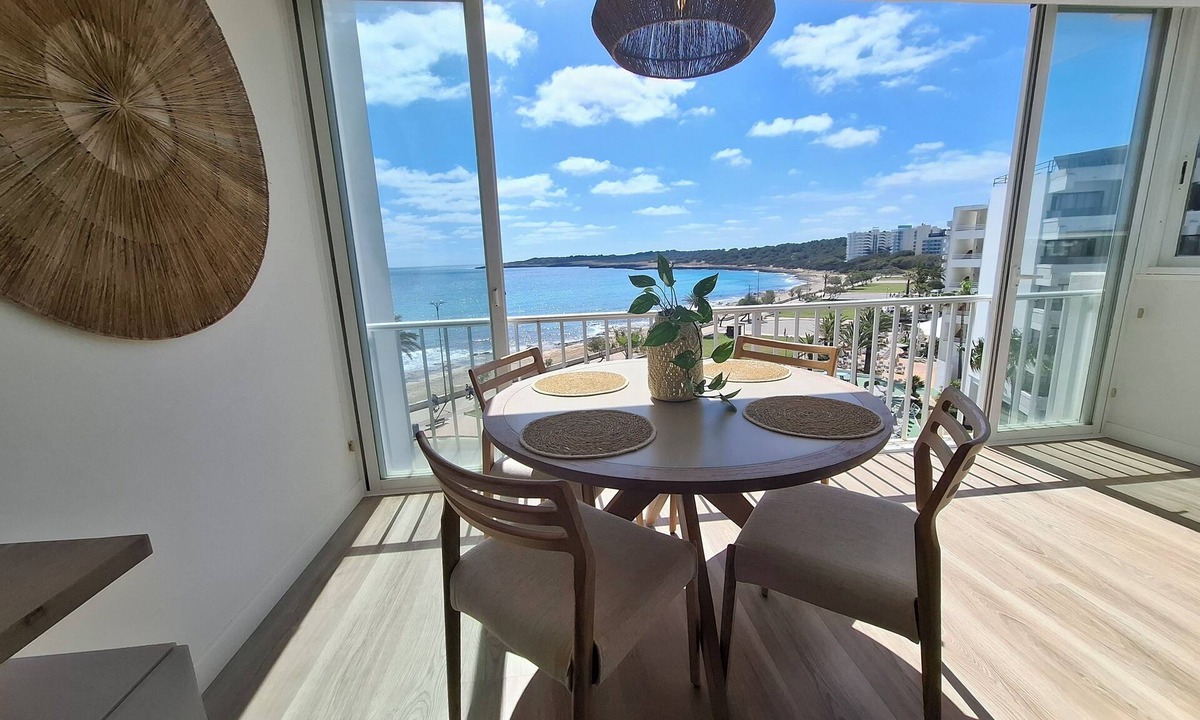 Sant Llorenc des Cardassar Apartment | SA MANEGA 5-O: Top modern apartment in 1-A beach location with stunning views