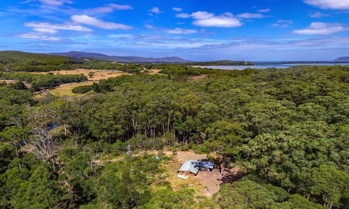 South Bruny House | Saintys Creek Cottage - Saintys Creek Cottage