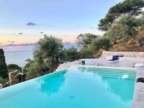 Cefalu Villa | Sant'Ambrogio's Villa