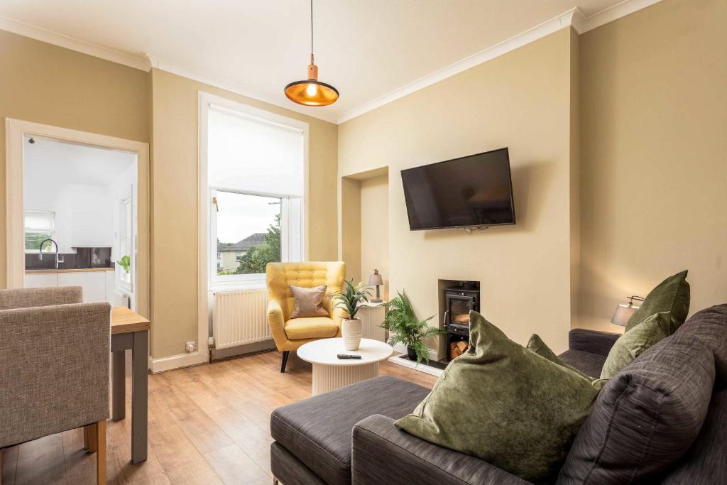Kilmarnock Apartment | Scott Suite - Donnini Apartments