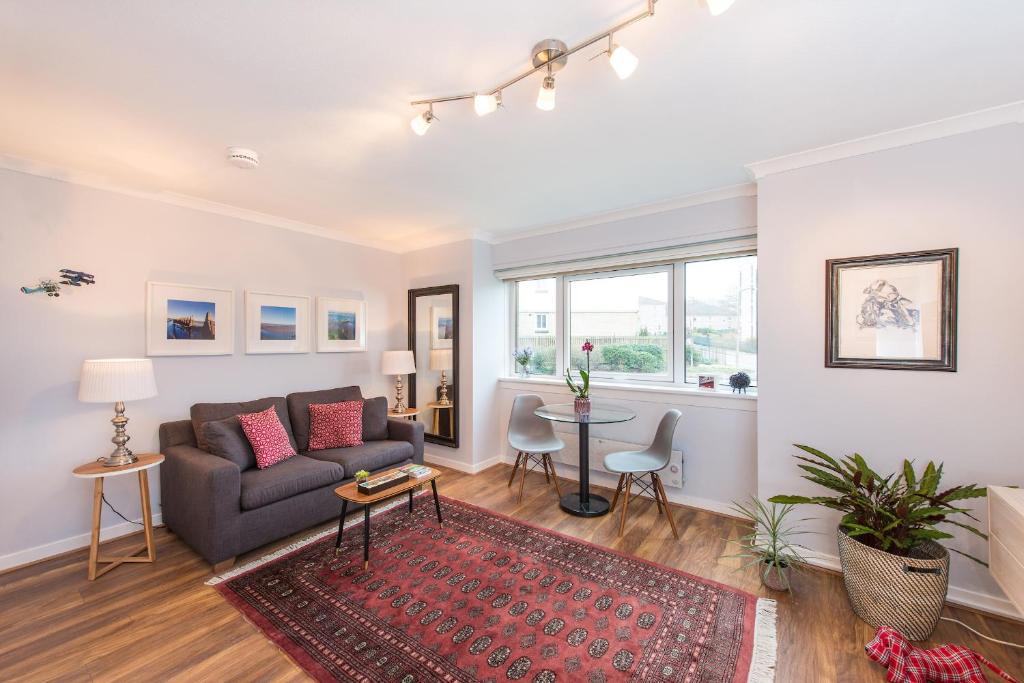 Leith Apartment | Scottish Stays - The Allanfield Apartment