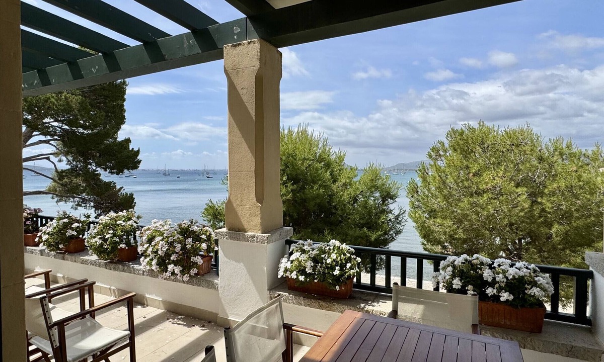 Puerto de Pollensa Apartment | Sea front partment on Puerto Pollença Pinewalk, Kika