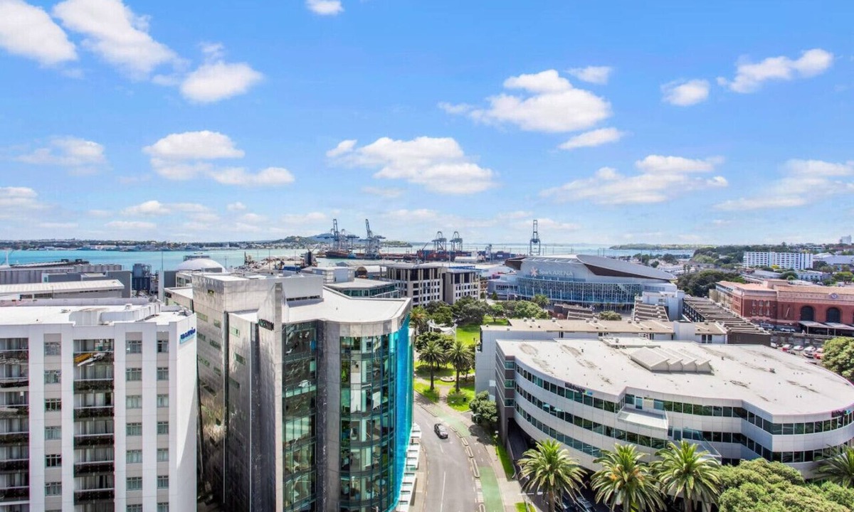 Auckland Central Business District Apartment | Sea View Apartment in Auckland CBD