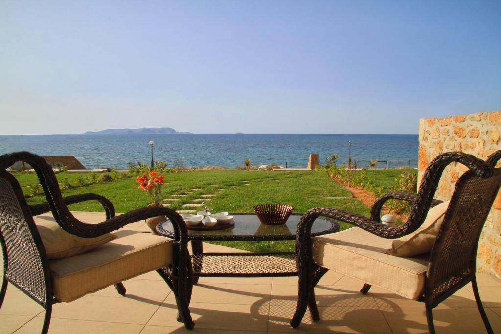 Kato Gouves Villa | Sea View Beachfront Villa Maria