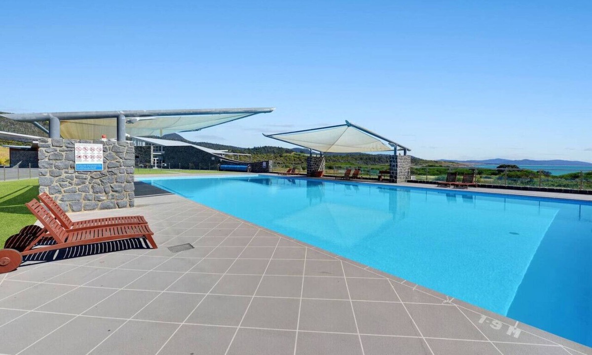Four Mile Creek House | Sea View Villa - White Sands