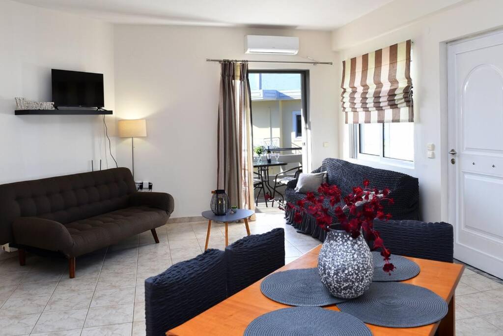 Lerna Apartment | Seaside Apartment