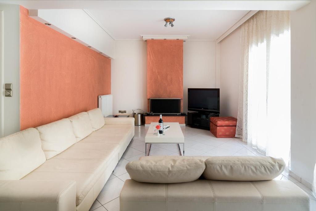 Vari-Voula-Vouliagmeni Apartment | Seaside House in Voula