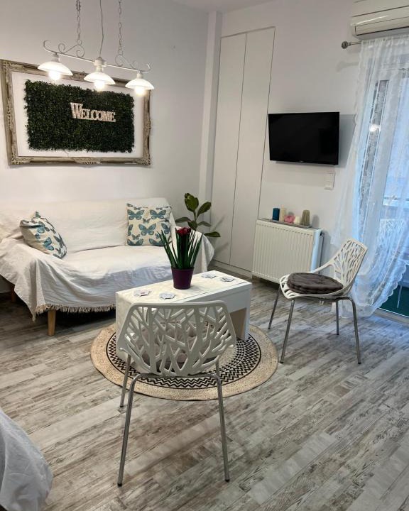 Nikaia-Agios Ioannis Rentis Apartment | Selenity studio(close to two metro stations)