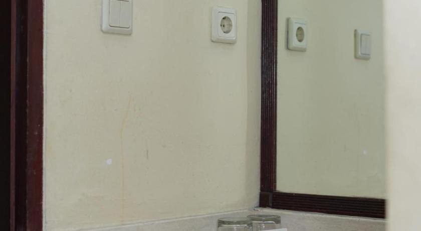 Banjarasri House | sembelegedek homestay