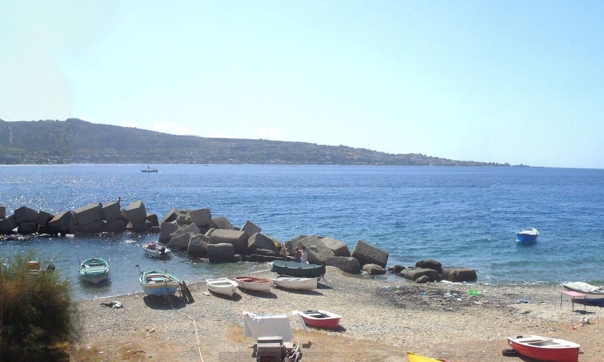 Torre di Faro Apartment | Sicily. and a comfortable house facing the sea