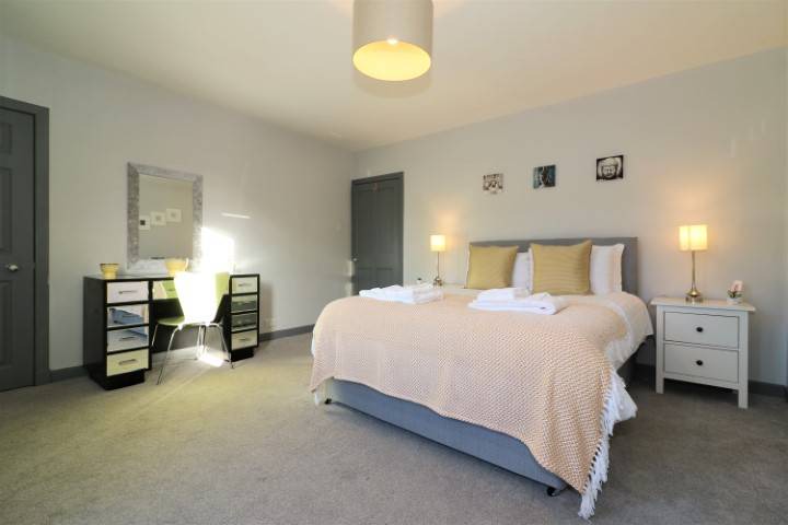 Hamilton House | Signature - Burnbank House Hamilton