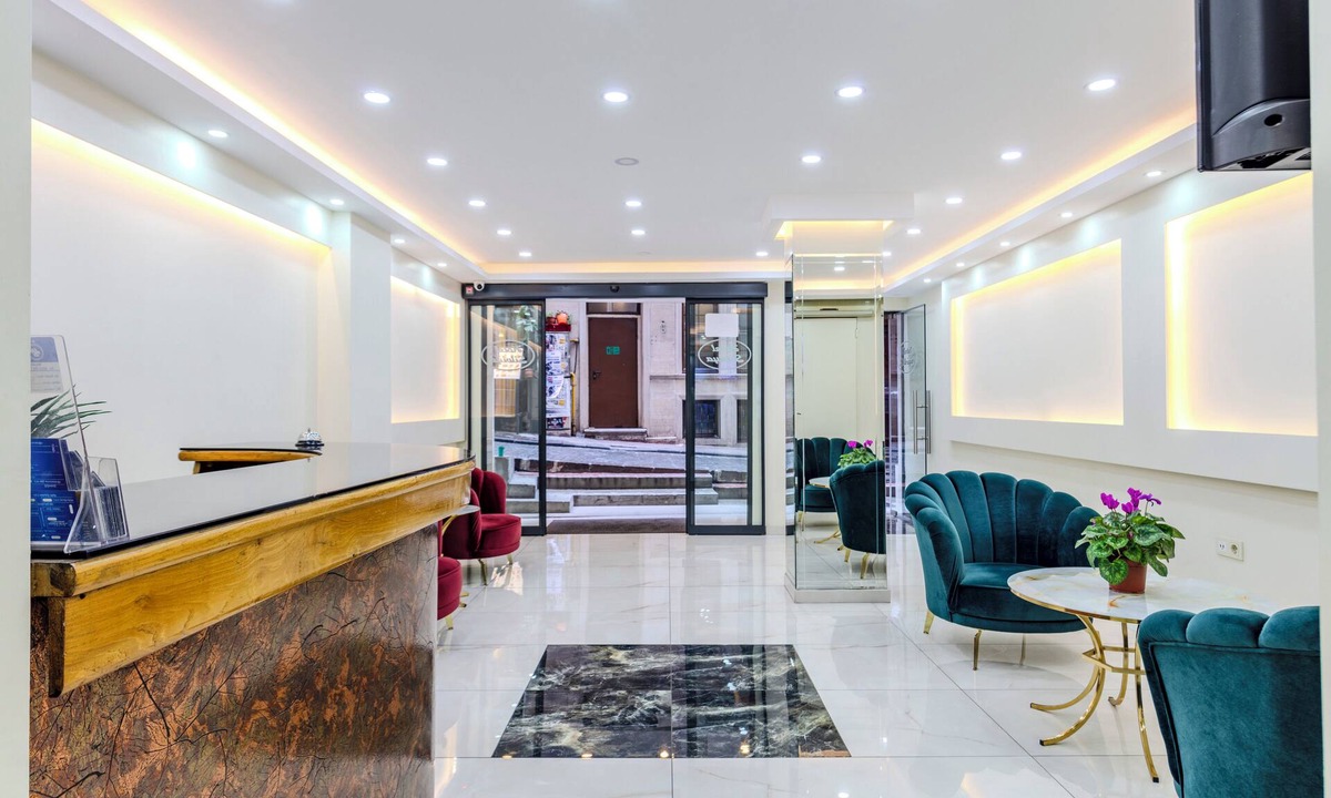 Asmali Mescit Hotel | Silviya