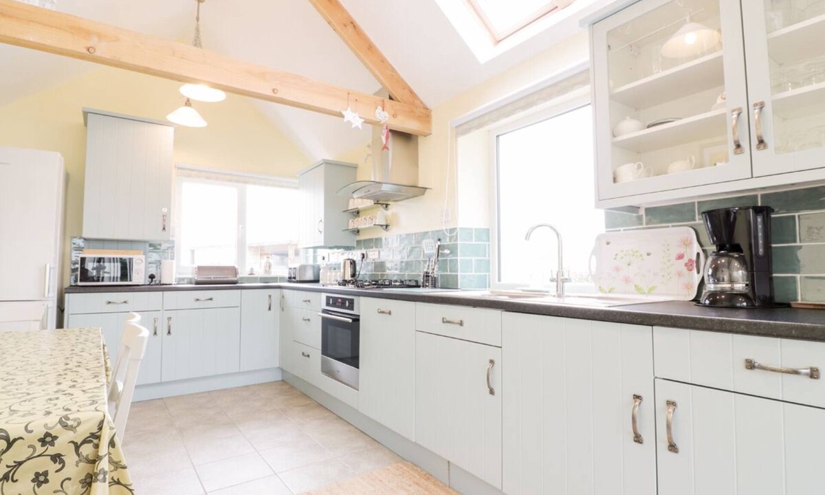 Sandyhills Cottage | Simmer Dim