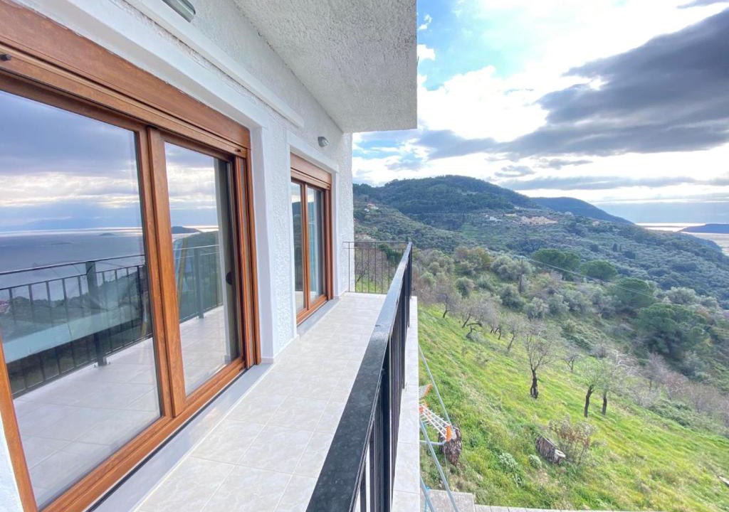 Loutraki Apartment | Skopelos House Nikols