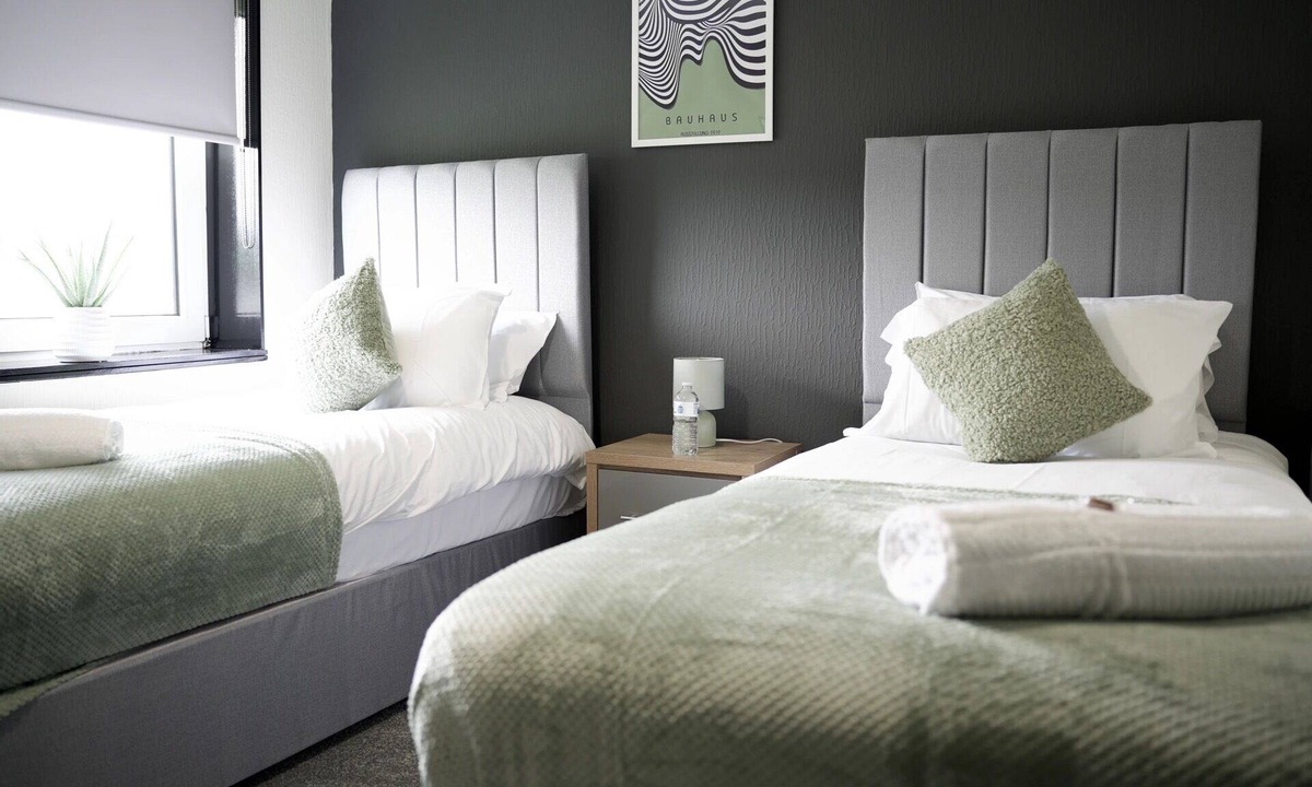 Livingston House | Snug Modern Home in Livingston