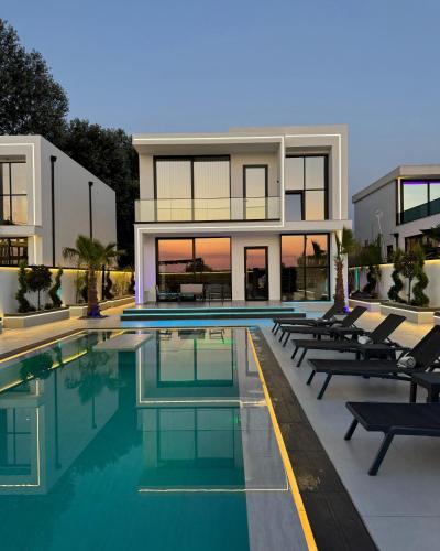 Rrushkull Villa | Soléa Villa
