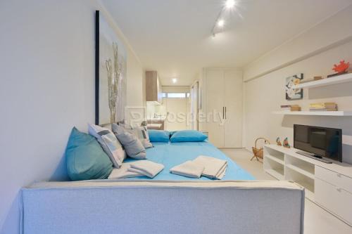Saronida Apartment | Sophia's studio