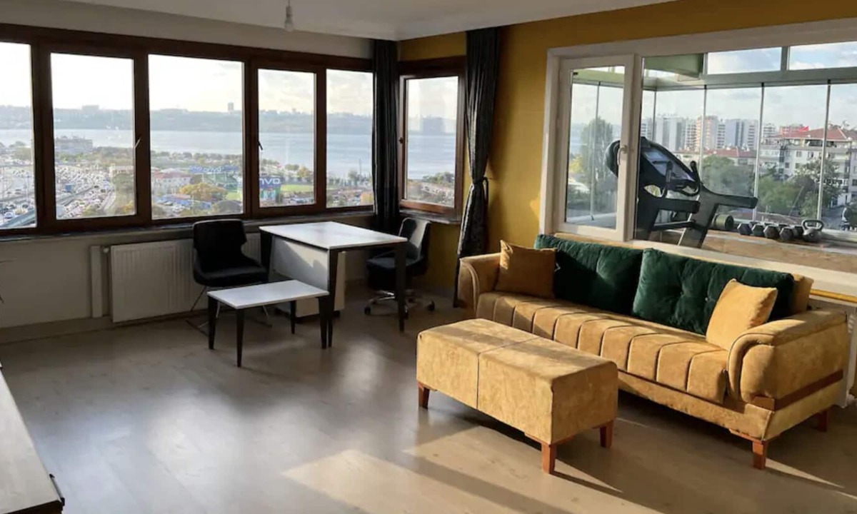 Kucukcekmece Apartment | Spacious 2bd, 2 luxury bathroom, Marmara Sea & Lake View