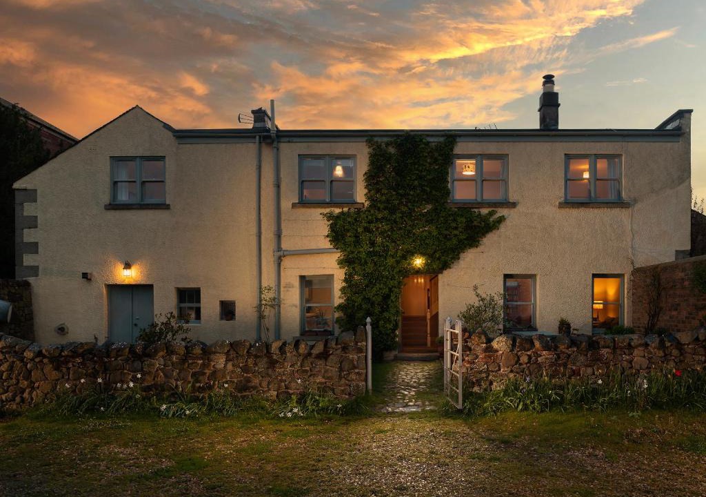 Greenlaw Apartment | Stable Yard Cottage
