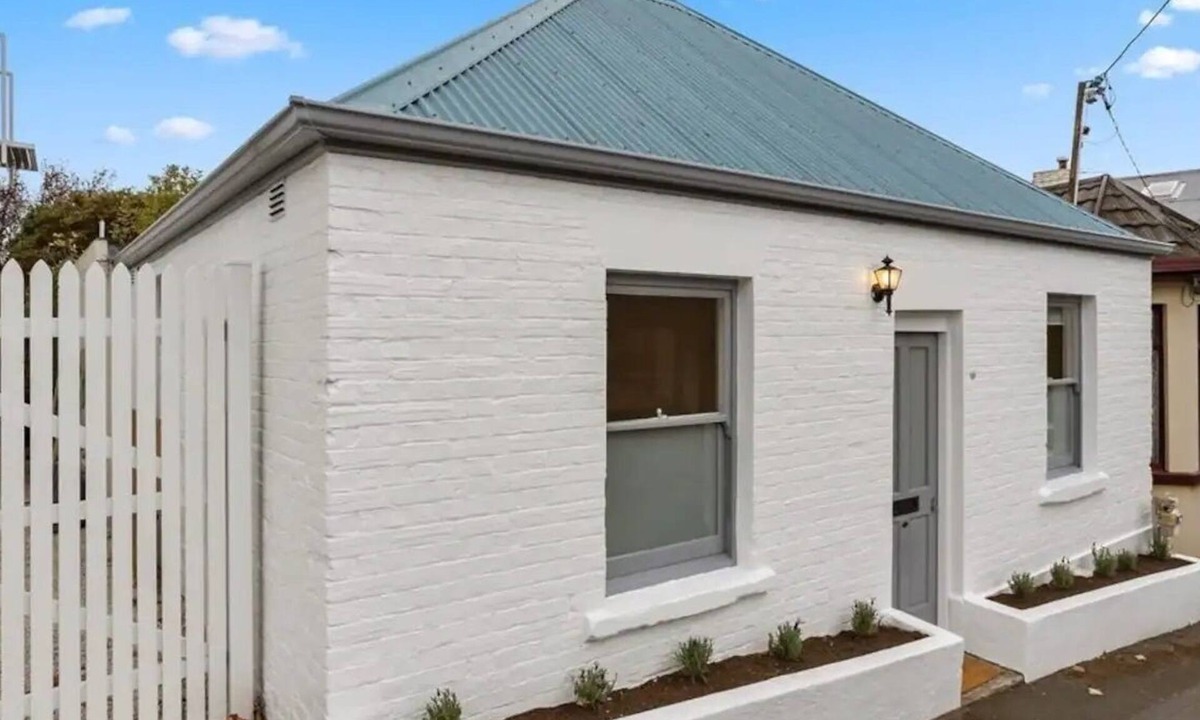 Hobart Central Business District House | ‘Star Cottage’ historic, cosy and walking distance to CBD/Salamanca