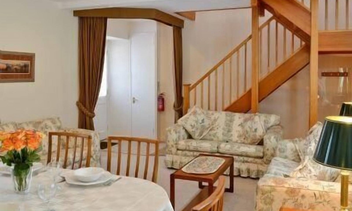 Biggar House | Steading 4