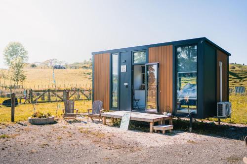 Stratford District House | Stone Cabin by Tiny Away