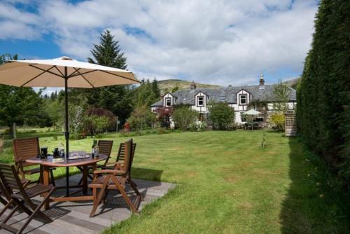 Kilcreggan House | Strone House