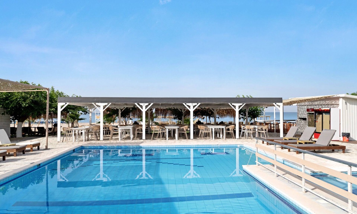 Pidima Kyras Apartment | Studio Apartment 'Iguana 6' with Sea View, Wi-Fi and Air Conditioning