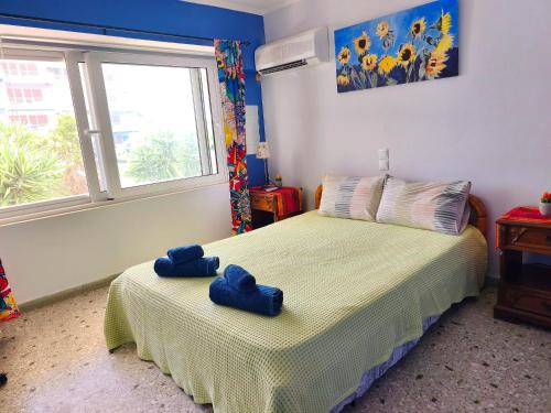 Saronida Apartment | Studio By the Beach