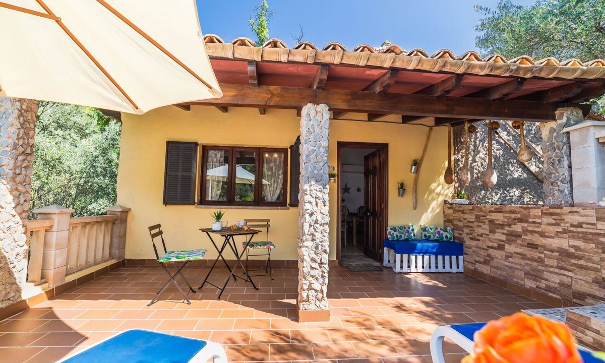 Escorca House | Stunning private villa for 6 people with WIFI, A/C, TV and patio