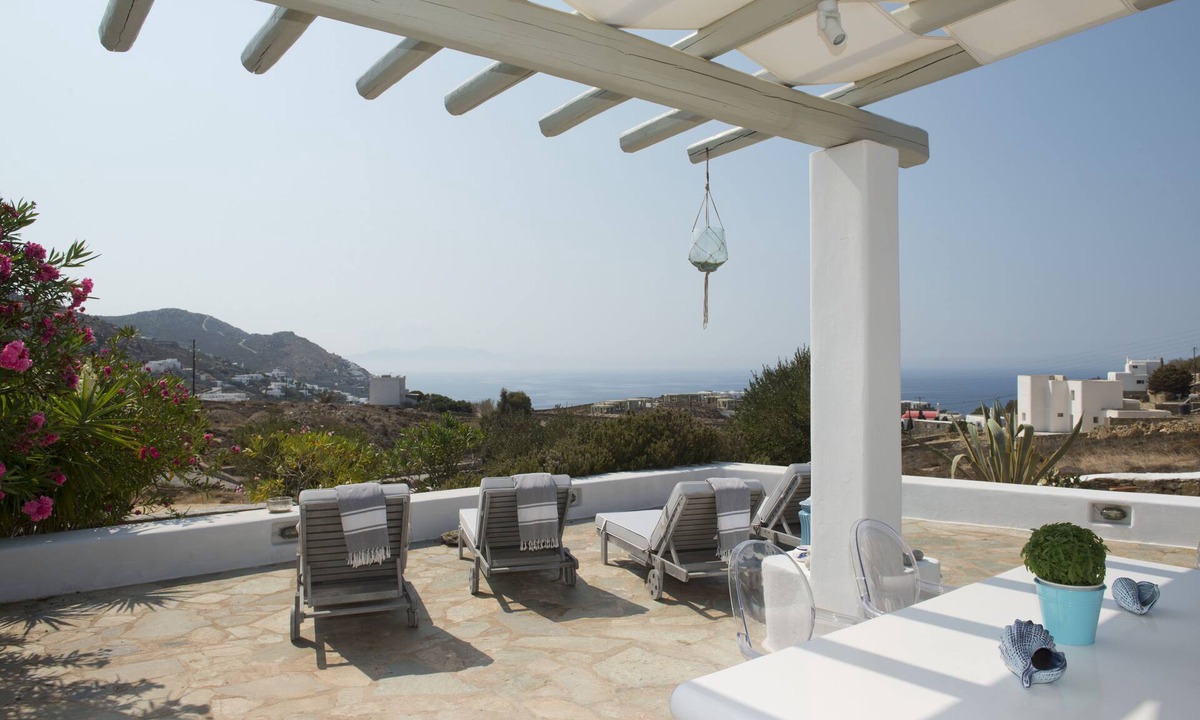 Elia Villa | Stunning Sea View Villa Bay of Elijah