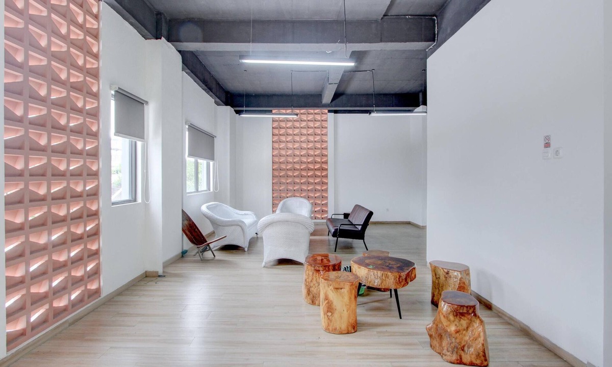 Grogol House | Stylish Deluxe Stay With Free Wifi and Parking