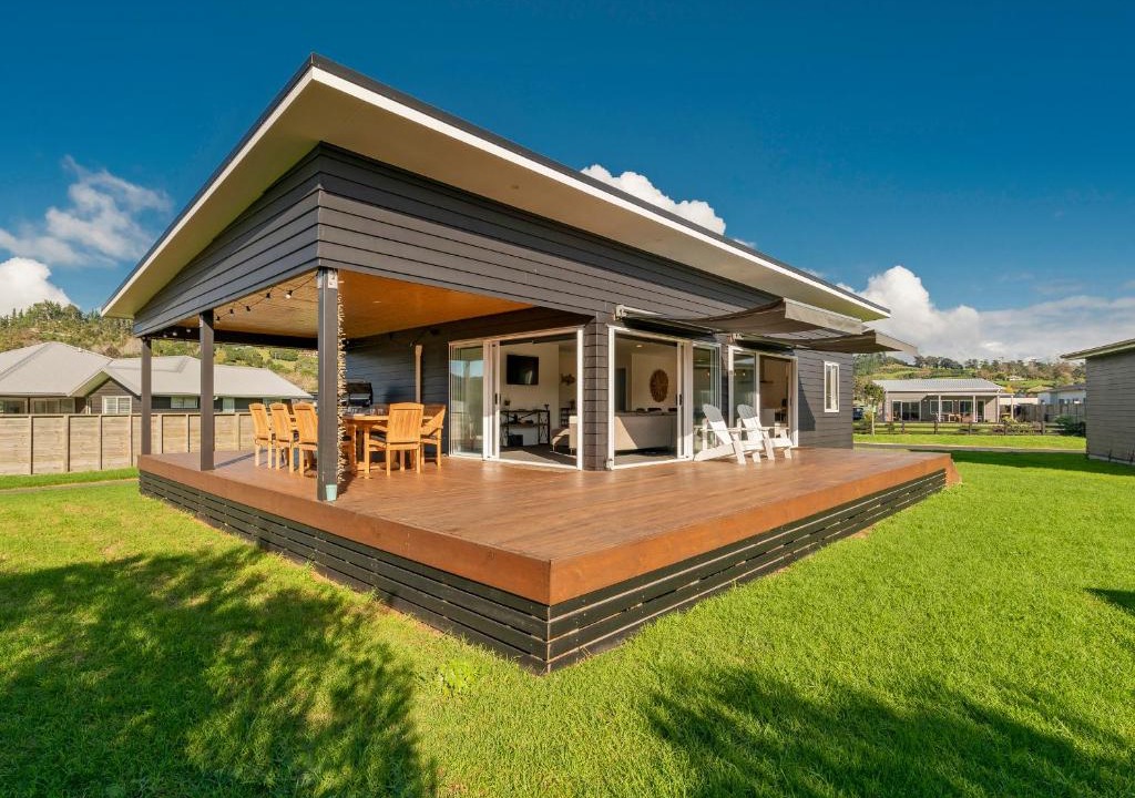 Cooks Beach House | Sundaze Escape - Cooks Beach Holiday Home