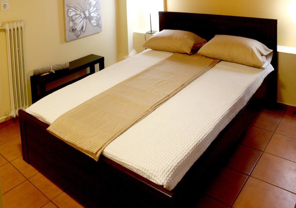 Dafni-Ymittos Apartment | Sweet stone apartment in Imittos
