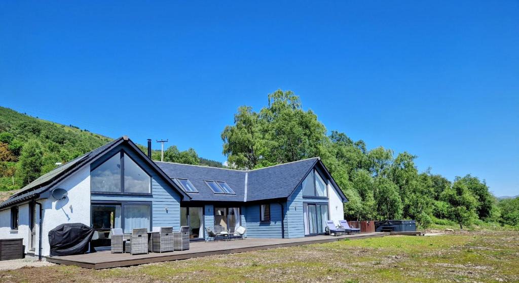 Spean Bridge House | Taigh Moy