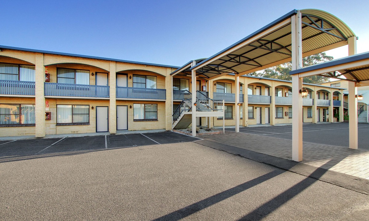 Riverside Hotel | Tamar River Villas