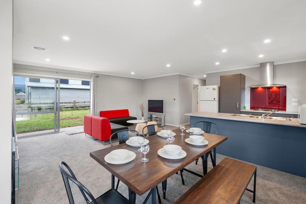 Ohakune House | Te Hukarere - Ohakune Holiday Home