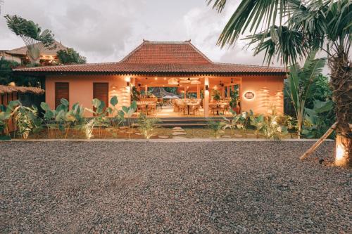 Sidemen Resort | Tebola Village Resort Sidemen